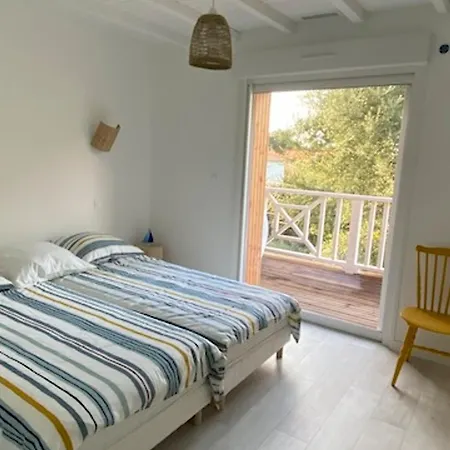 Maison Moderne A 200m De La Avec Jardin Et Terrasse, 3 Pour 6 Personnes - Fr-1-239-1049 *